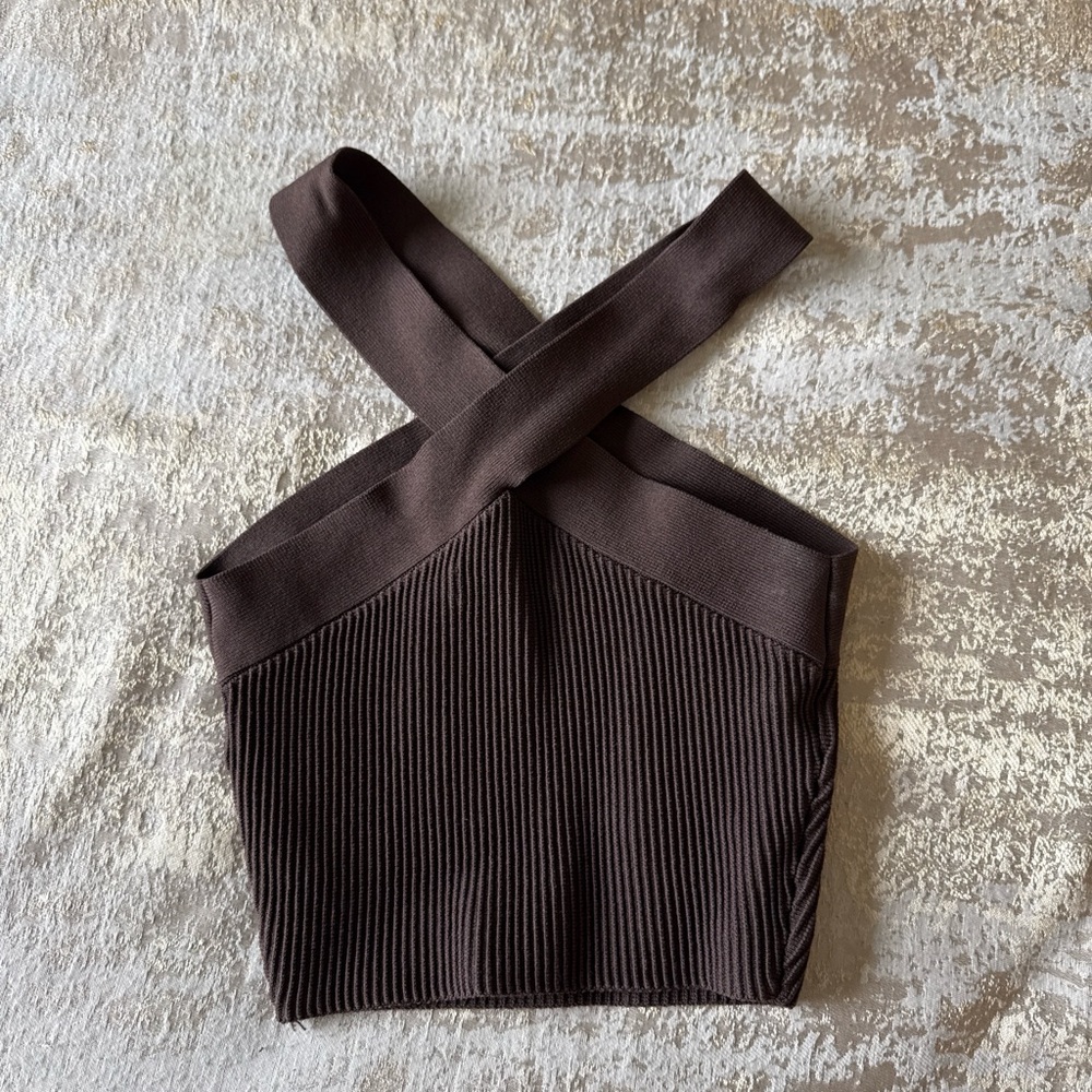 Aritzia Babaton halter top.